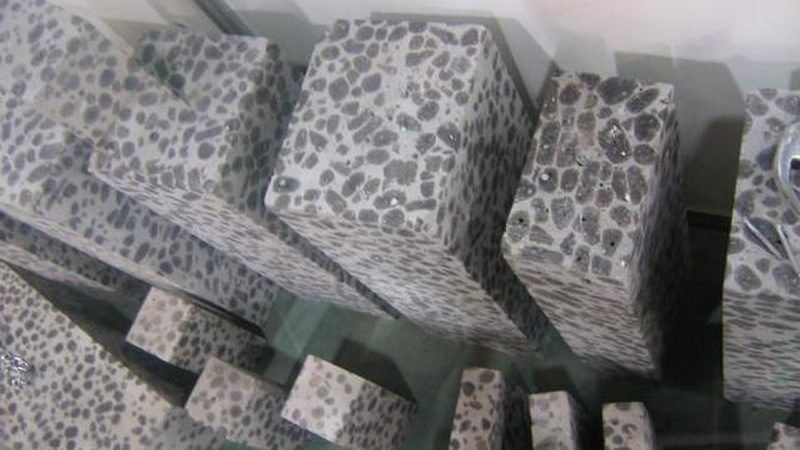 外墙防水水泥基材料：价格背后的考量因素**